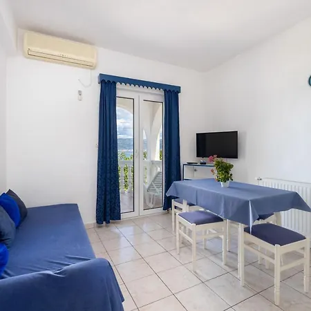 Apartamento By The Sea Arbanija, Ciovo - 19527